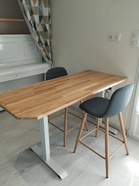 Table réglable en hauteur